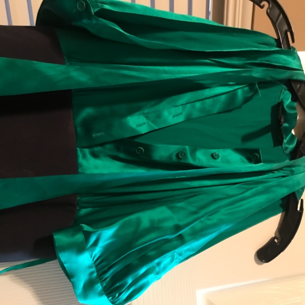 Dresses - Picture 6 of 16